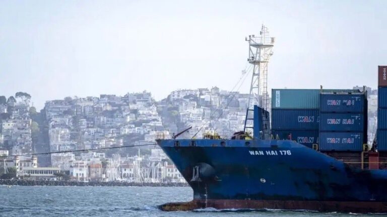 Containership lost engine power off California